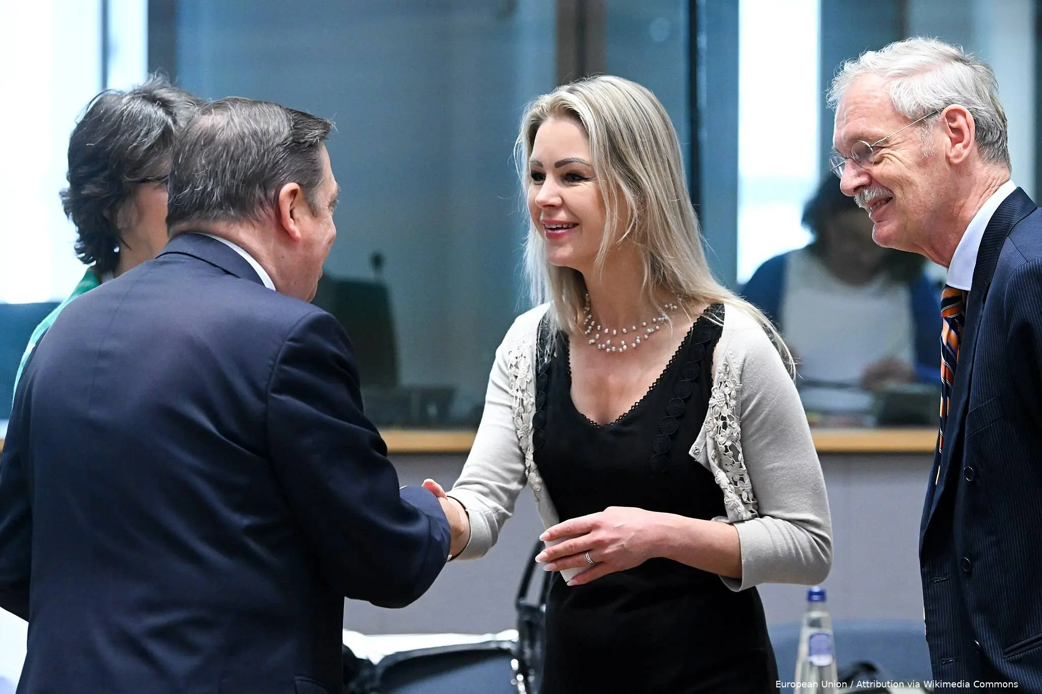 BBB minister Femke Wiersma Zet Flinke Stap In Aanpak Stikstofbeleid bbb-minister-femke-wiersma-zet-flinke-stap-in-aanpak-stikstofbeleid